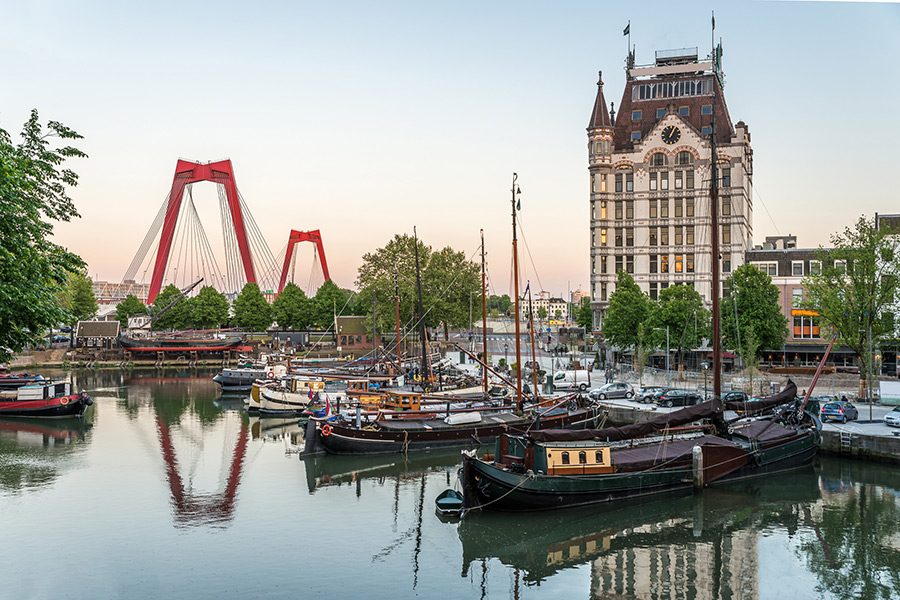 Pendelvaart Maassluis – Rotterdam v.v.